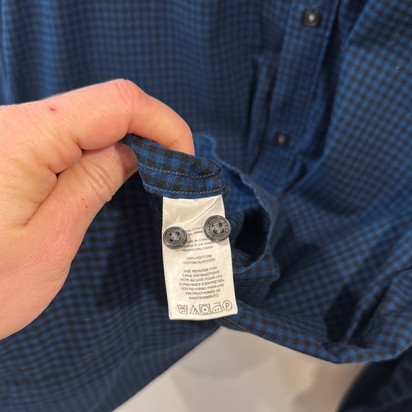 Michael Kors Men’s Blue Black Checkered Slim Fit Button Down Dress Shirt Size L - Picture 4 of 4